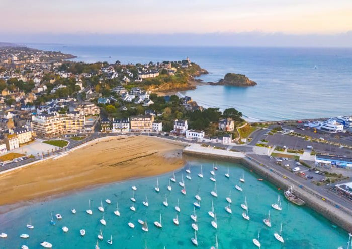 Livraison de CBD : Saint-Brieuc - Shop HerBeevor - HerBeevor